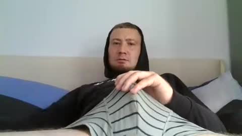 Snapshot of bigbowl95 chatting on 09-10-25, 01:00 bigbowl95 online show from 09-10-25, 01:00