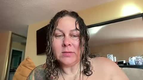 Snapshot of bigbreastsabrina chatting on 06-15-26, 01:13 BIG BREAST SABRINA online show from 06-15-26, 01:13