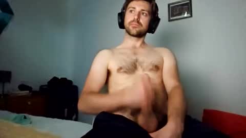 Big Brit online show from 10-12-25, 03:05