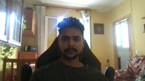 Snapshot of bigbrown_boy chatting on 09-23-25, 02:20 bigbrown_boy online show from 09-23-25, 02:20