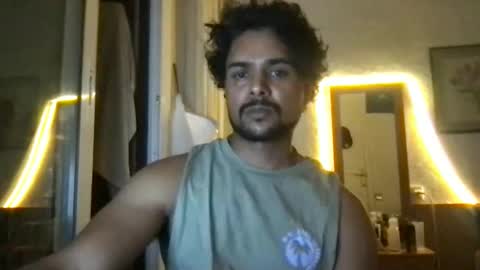 Snapshot of bigbrown_boy chatting on 04-30-26, 08:04 bigbrown_boy online show from 04-30-26, 08:04