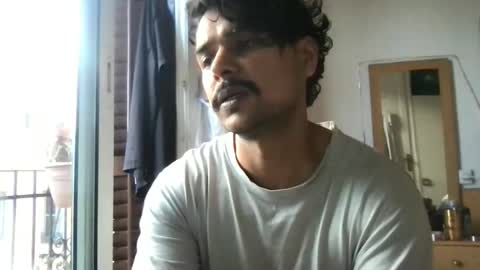 Snapshot of bigbrown_boy chatting on 05-14-26, 06:37 bigbrown_boy online show from 05-14-26, 06:37