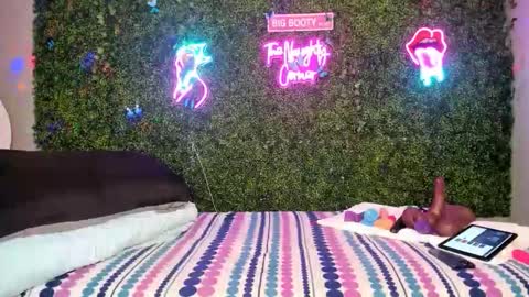 bigbuttsarena online show from 02-05-26, 08:30