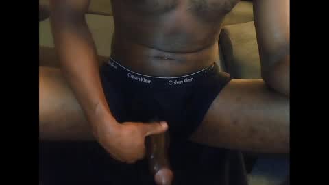 Snapshot of bigcalvin10 chatting on 10-04-25, 04:43 bigcalvin10 online show from 10-04-25, 04:43