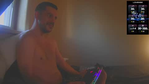 Jon - Im Straight online show from 11-19-25, 08:42