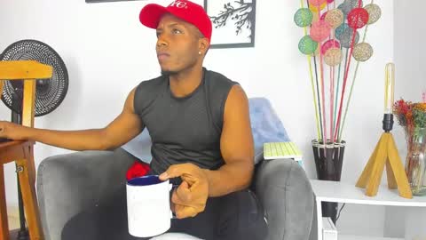 sexy muscle online show from 02-03-25, 02:47