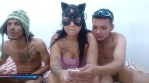 Snapshot of bigcock_white_boy chatting on 02-08-25, 05:18 bigcock_white_boy online show from 02-08-25, 05:18