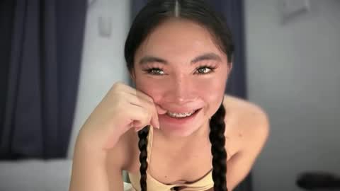 Yeng online show from 12-15-25, 03:49