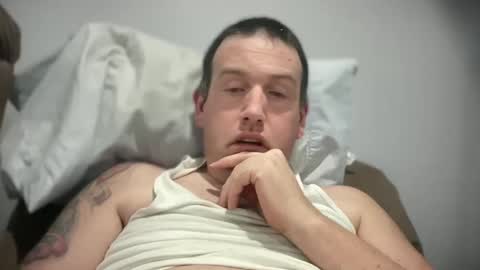 Snapshot of bigcocksuckingslut chatting on 01-25-25, 01:43 bigcocksuckingslut online show from 01-25-25, 01:43