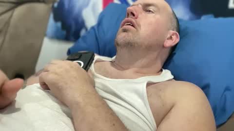 Snapshot of bigcocksuckingslut chatting on 02-13-26, 08:05 bigcocksuckingslut online show from 02-13-26, 08:05