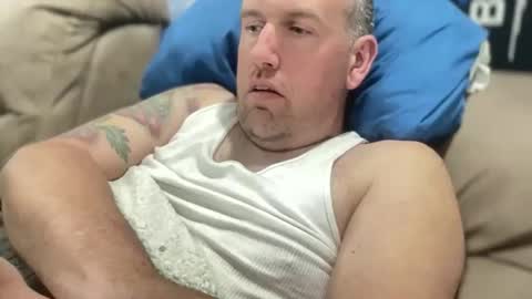 Snapshot of bigcocksuckingslut chatting on 04-24-26, 12:35 bigcocksuckingslut online show from 04-24-26, 12:35