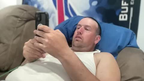 Snapshot of bigcocksuckingslut chatting on 05-03-26, 05:41 bigcocksuckingslut online show from 05-03-26, 05:41