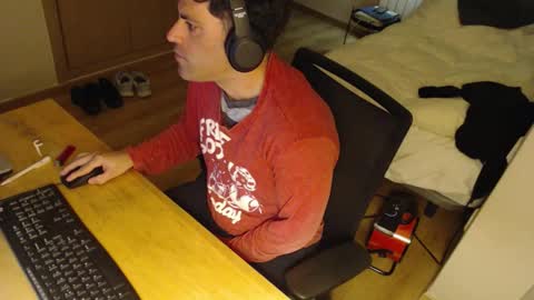 Snapshot of bigcok35spain chatting on 02-15-26, 11:23 bigcok35spain online show from 02-15-26, 11:23