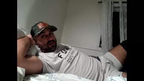 Snapshot of bigcumcanada chatting on 03-04-25, 02:49 bg online show from 03-04-25, 02:49