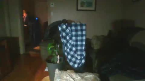 bigdeer581917471 online show from 12-08-24, 07:47