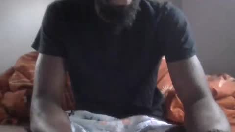 Snapshot of bigdickb917 chatting on 05-17-26, 06:15 Sir Big dick B online show from 05-17-26, 06:15