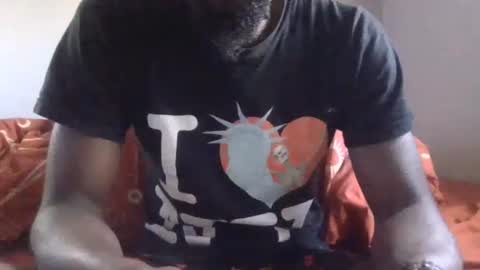 Snapshot of bigdickb917 chatting on 05-22-26, 01:50 Sir Big dick B online show from 05-22-26, 01:50
