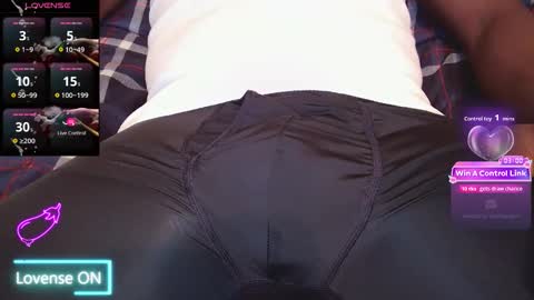 Snapshot of bigdikfreak chatting on 05-14-26, 05:58 BigDickFreak online show from 05-14-26, 05:58