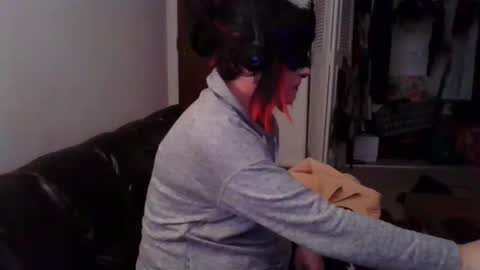 Madelyn online show from 11-03-25, 05:31