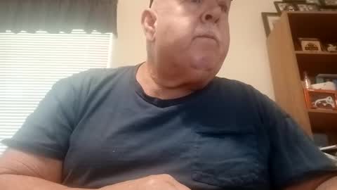 Snapshot of bigeoo76 chatting on 06-01-26, 01:13 bigeoo76 online show from 06-01-26, 01:13