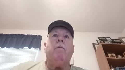 Snapshot of bigeoo76 chatting on 06-05-26, 02:34 bigeoo76 online show from 06-05-26, 02:34