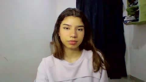 Snapshot of bigfinger125 chatting on 12-29-24, 03:44 Lucy and Fred online show from 12-29-24, 03:44