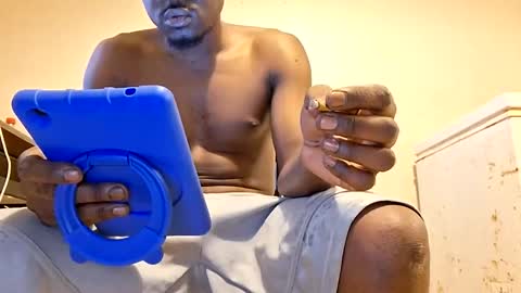 Snapshot of biggbic36 chatting on 05-09-26, 05:45 biggbic36 online show from 05-09-26, 05:45