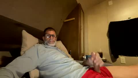 Snapshot of biggcock27 chatting on 11-01-25, 12:34 biggcock27 online show from 11-01-25, 12:34