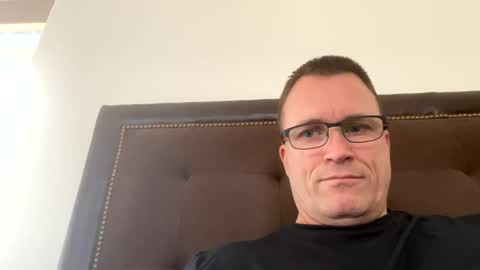 bigger22332233 online show from 12-03-24, 07:44