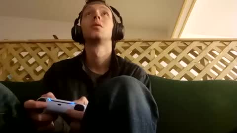 Snapshot of biggestboiiii chatting on 01-24-25, 01:35 biggestboiiii online show from 01-24-25, 01:35