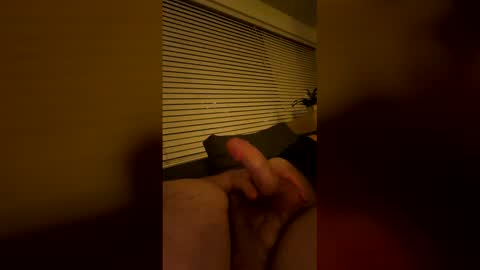 Snapshot of biggiesmallzzs chatting on 02-18-26, 08:43 biggiesmallzzs online show from 02-18-26, 08:43