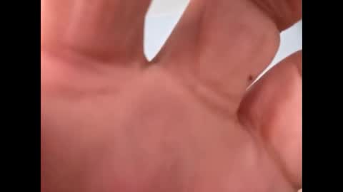 Snapshot of bigguunn chatting on 11-23-25, 08:30 bigguunn online show from 11-23-25, 08:30