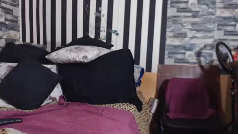 Snapshot of bighotmature chatting on 04-08-26, 10:37 bighotmature online show from 04-08-26, 10:37