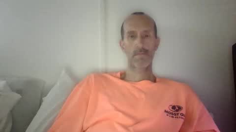 Snapshot of bighugemouthful chatting on 10-01-25, 04:02 Chaz online show from 10-01-25, 04:02