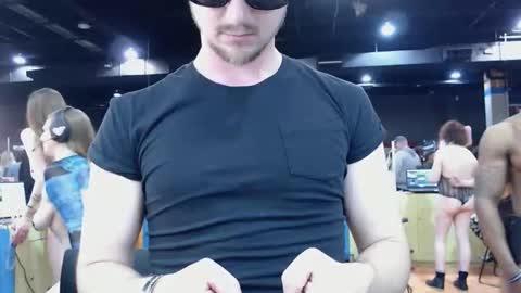 Snapshot of bigjohnny550 chatting on 04-12-26, 12:48 Johnny D Good online show from 04-12-26, 12:48