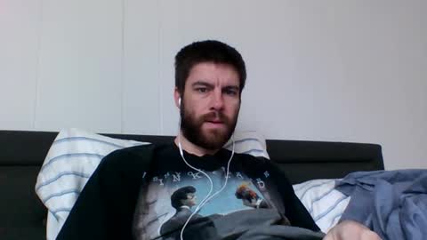 Snapshot of bigmag23 chatting on 04-30-26, 06:47 bigmag23 online show from 04-30-26, 06:47