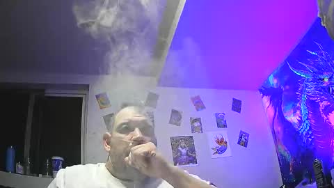 Snapshot of bigman42of0rlife chatting on 10-31-25, 01:17 bigman42of0rlife online show from 10-31-25, 01:17