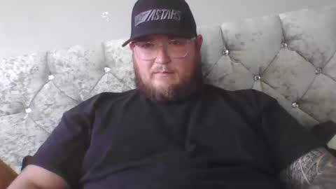 bigmanuk4you online show from 10-24-25, 02:46