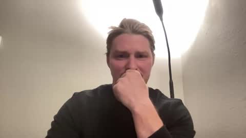 Snapshot of bigmcr1 chatting on 12-29-24, 02:06 Nick Barker online show from 12-29-24, 02:06