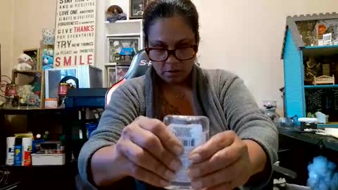 the Mini mami online show from 11-12-25, 08:41