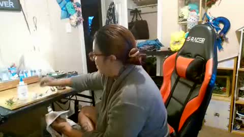 the Mini mami online show from 12-02-25, 12:10