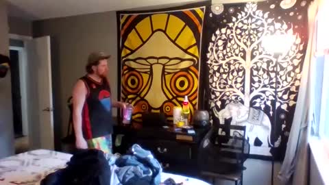 Snapshot of bigred382055 chatting on 09-15-25, 12:32 Joon online show from 09-15-25, 12:32