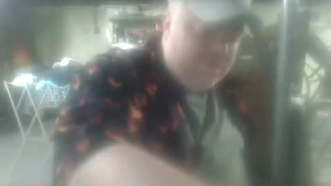 Big Red online show from 10-29-25, 06:37