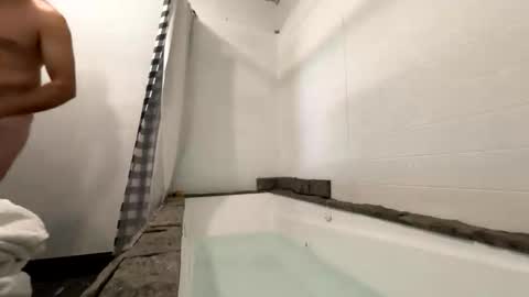 Snapshot of bigrichard1469 chatting on 03-15-26, 09:32 bigrichard1469 online show from 03-15-26, 09:32