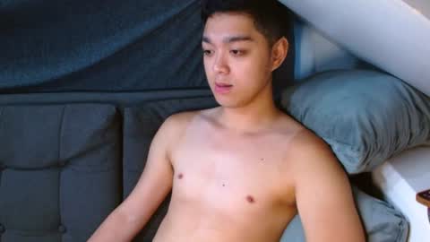 Snapshot of bigshowforyouxx chatting on 06-22-26, 02:36 Jay online show from 06-22-26, 02:36