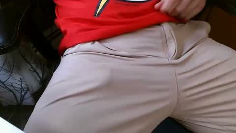 Snapshot of bigsword4her chatting on 10-31-25, 07:26 bigsword4her online show from 10-31-25, 07:26