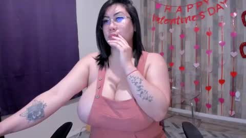  Nubia  online show from 02-09-25, 02:17