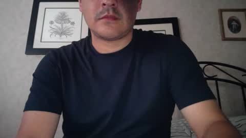 Snapshot of bigtime139461 chatting on 10-12-25, 04:17 bigtime139461 online show from 10-12-25, 04:17