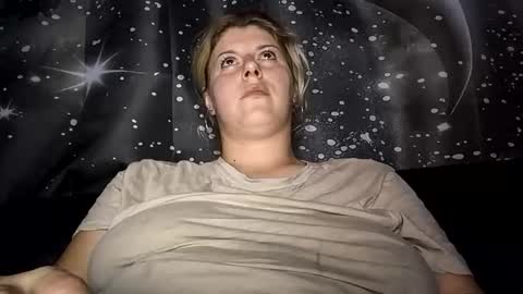 Snapshot of bigtitslala chatting on 10-10-25, 07:24 bigtitslala online show from 10-10-25, 07:24