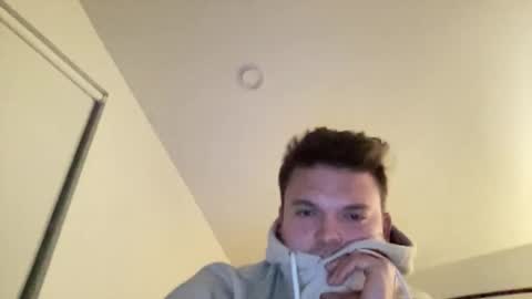 Snapshot of biguy9599 chatting on 11-05-25, 06:57 Riley online show from 11-05-25, 06:57